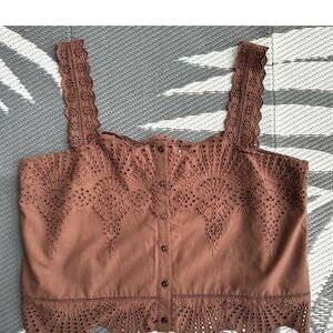 NWT Brown Eyelet Button-Front Crop Tank Top Size XL